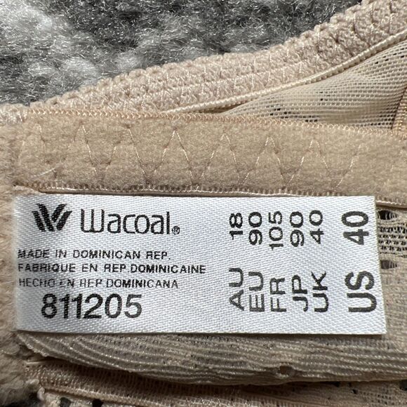 Wacoal NWT Halo Lace Wireless Triangle Bra Bralette Beige Size 40 Style 811205 - Picture 8 of 10